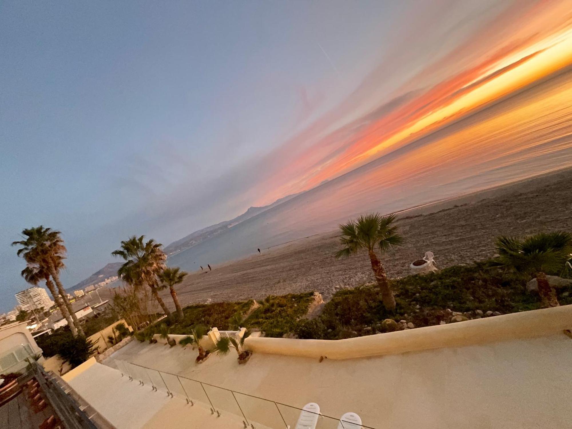 Maravilloso Apartamento Amanecer Cabo A Pie De Playa Y Mar En Chalet Roquetes アリカンテ エクステリア 写真