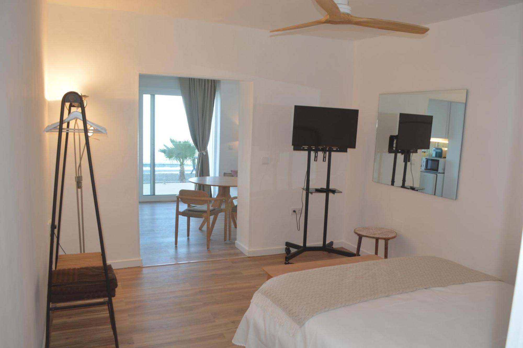 Maravilloso Apartamento Amanecer Cabo A Pie De Playa Y Mar En Chalet Roquetes アリカンテ エクステリア 写真